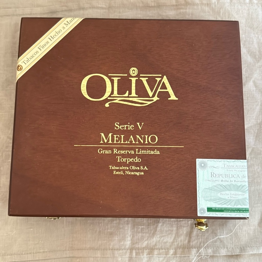 Olivia wood cigar box